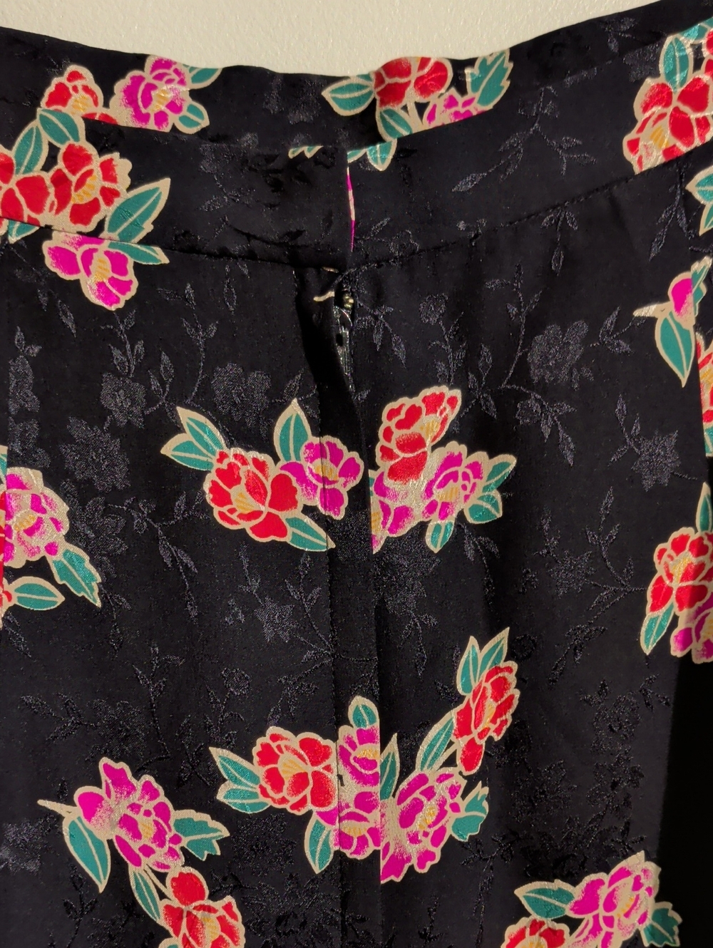 VINTAGE SILK floral pencil skirt - size 12 - Picture 5 of 7